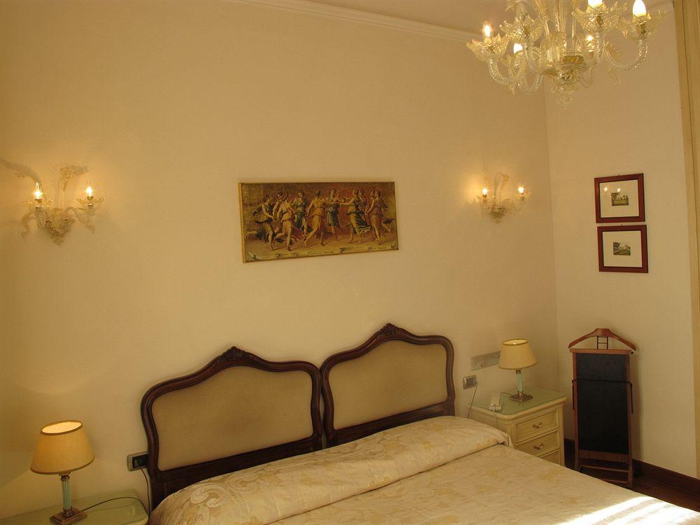 C-Hotels De Rose Palace Флоренция Экстерьер фото