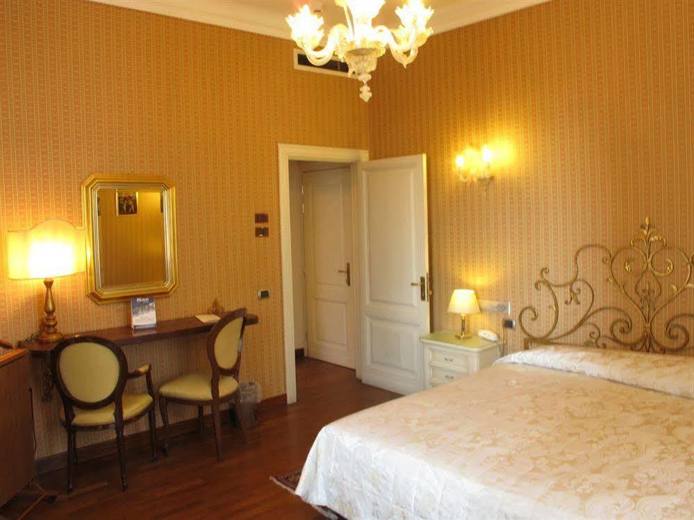 C-Hotels De Rose Palace Флоренция Экстерьер фото