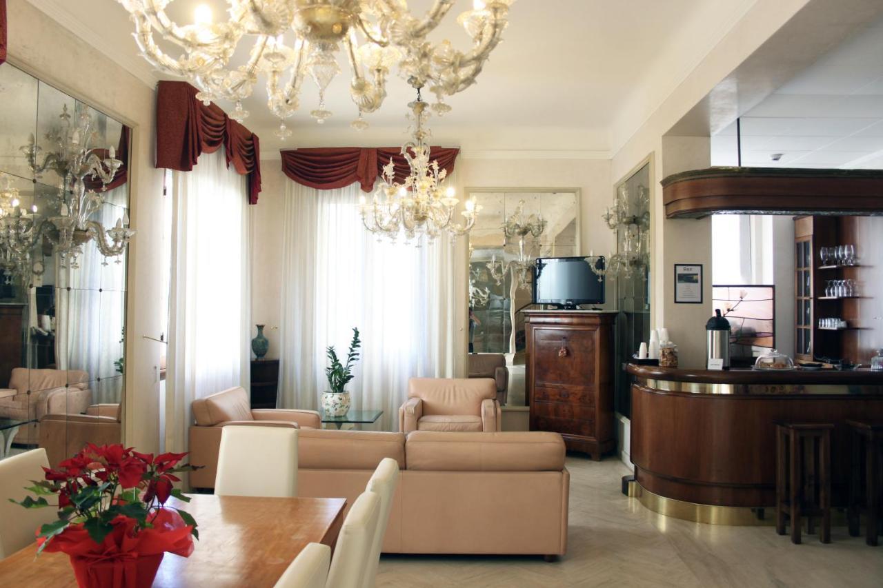 C-Hotels De Rose Palace Флоренция Экстерьер фото