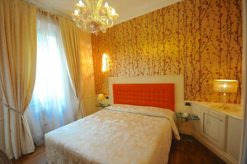 C-Hotels De Rose Palace Флоренция Экстерьер фото