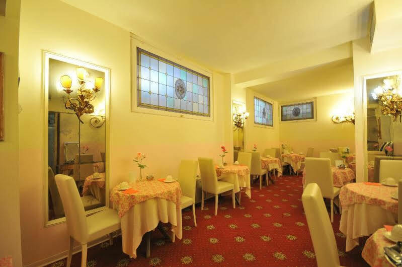 C-Hotels De Rose Palace Флоренция Экстерьер фото